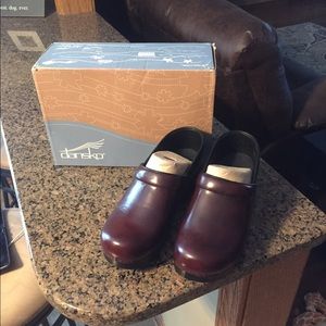New Dansko professional Leather Mule Size 9